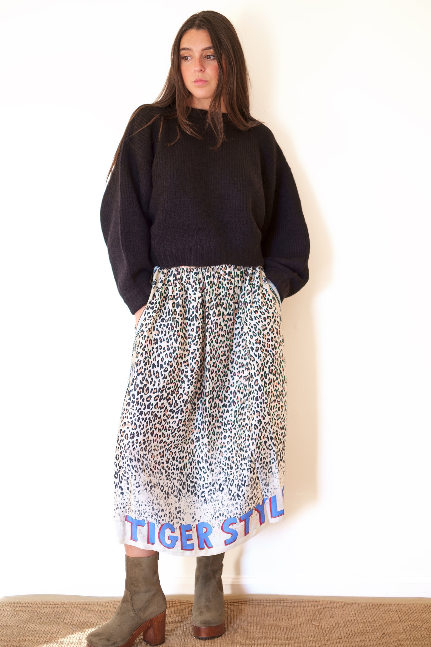 ME369 Hailey Skirt - Sand