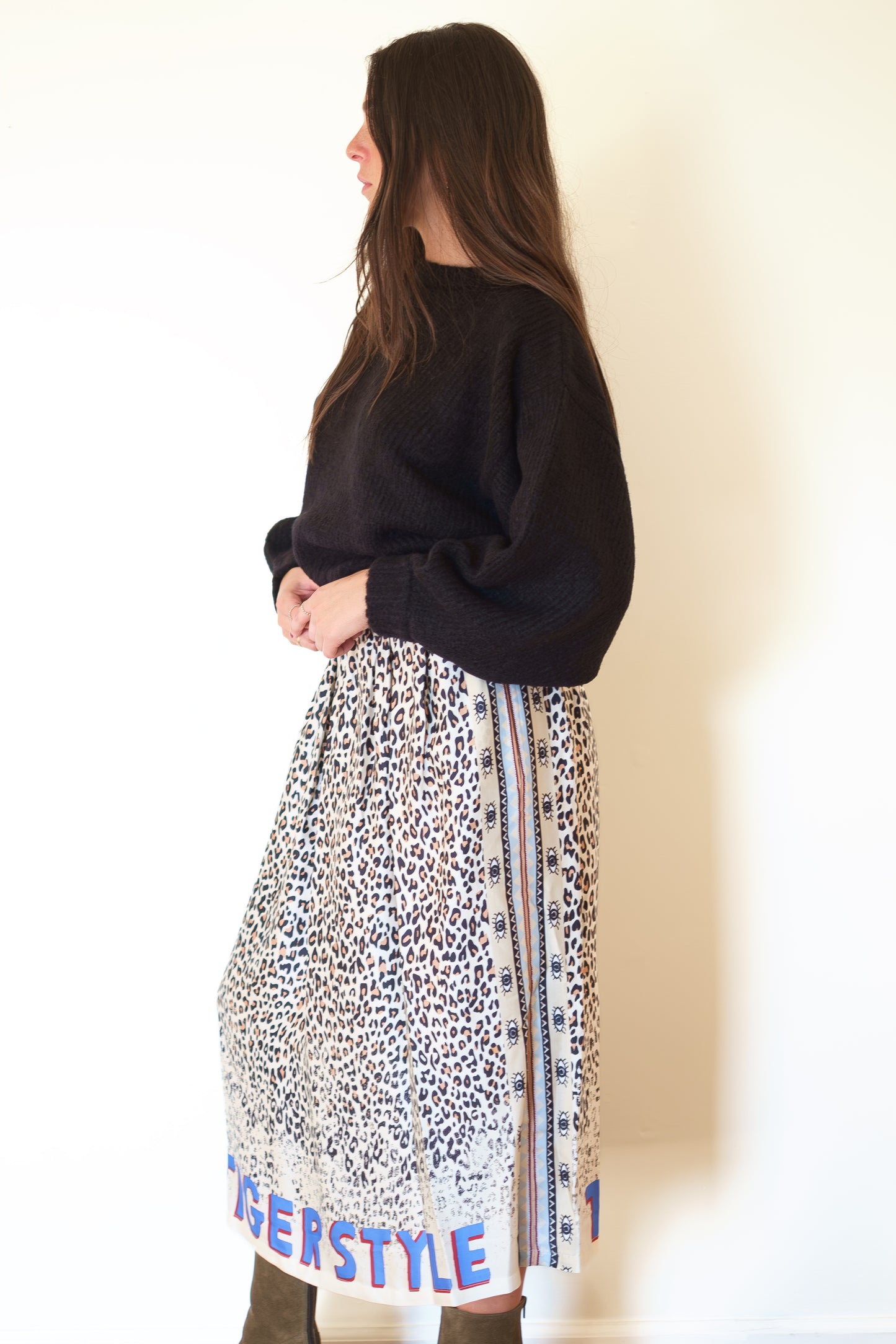 ME369 Hailey Skirt - Sand