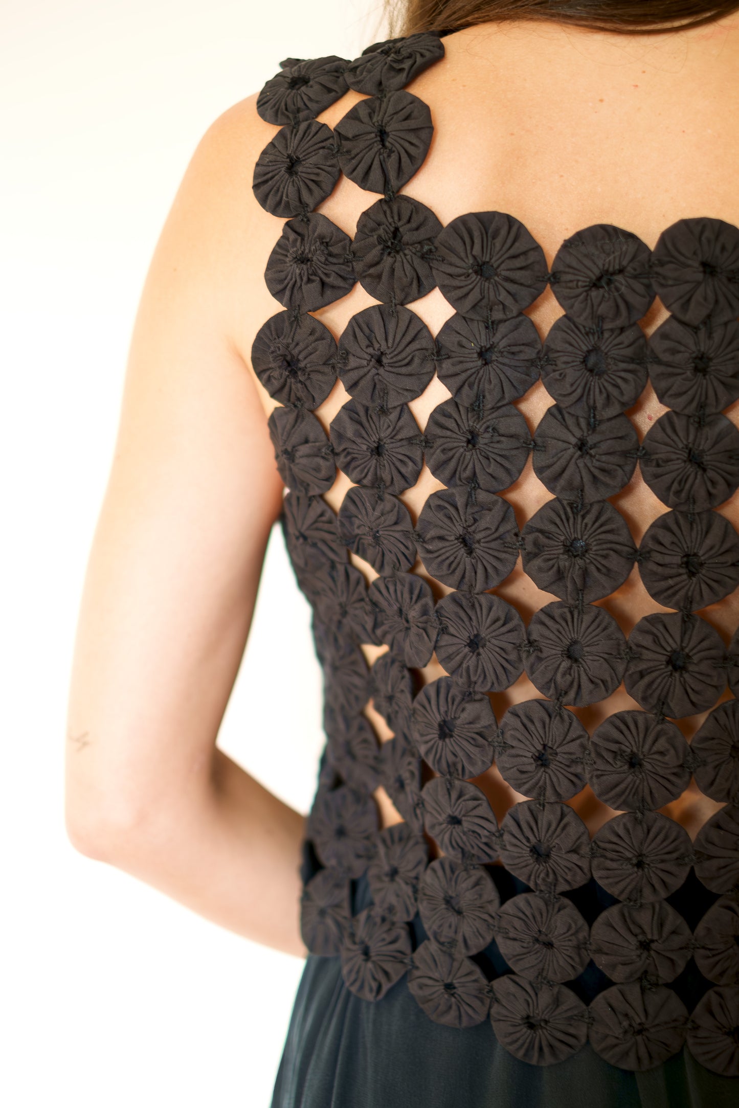 MIRTH Santanyi Yo Yo Top - Black