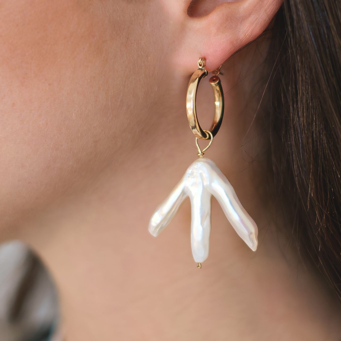 Chicken Foot Pearl Hoop Earrings