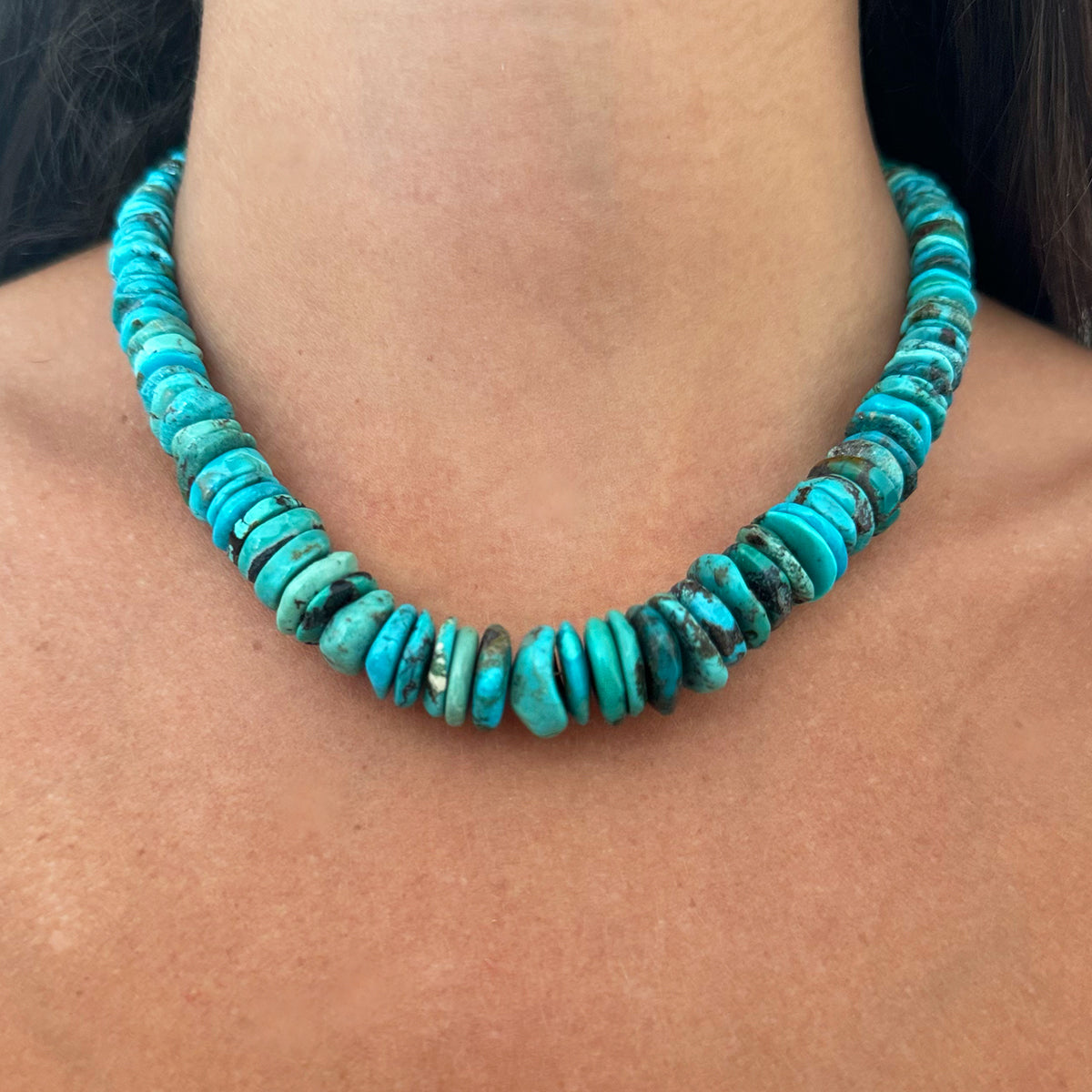 Graduated Turquoise Necklace