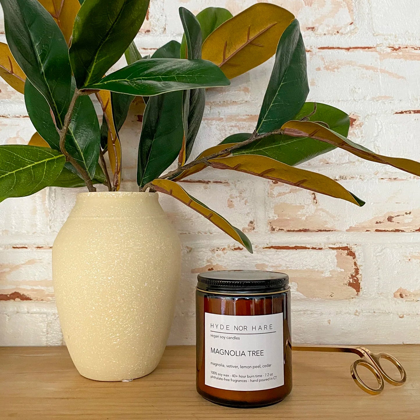 Hyde Nor Hare Candle - Magnolia Tree