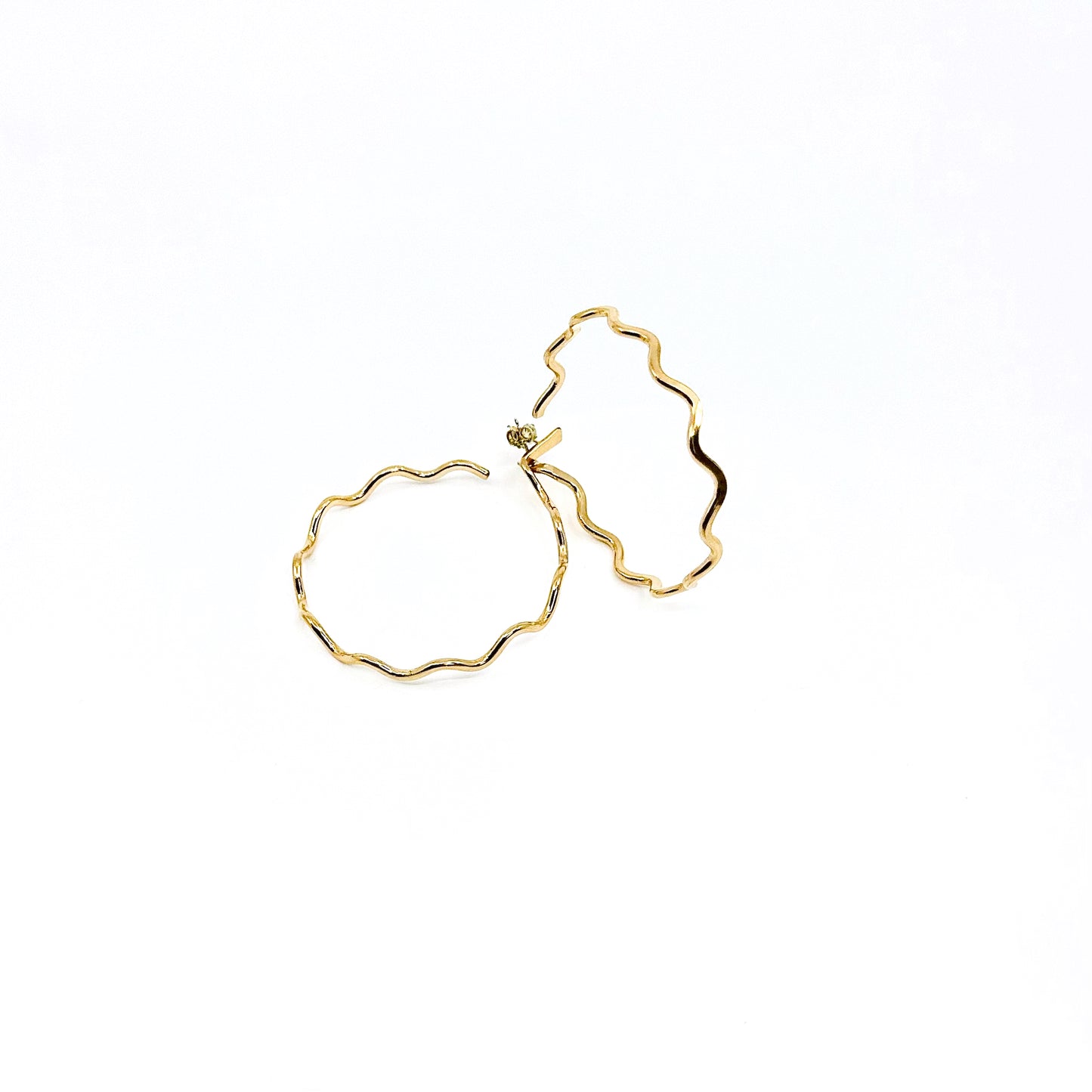 Wavy Hoops