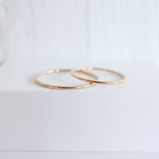 Thin Smooth Stackable Ring