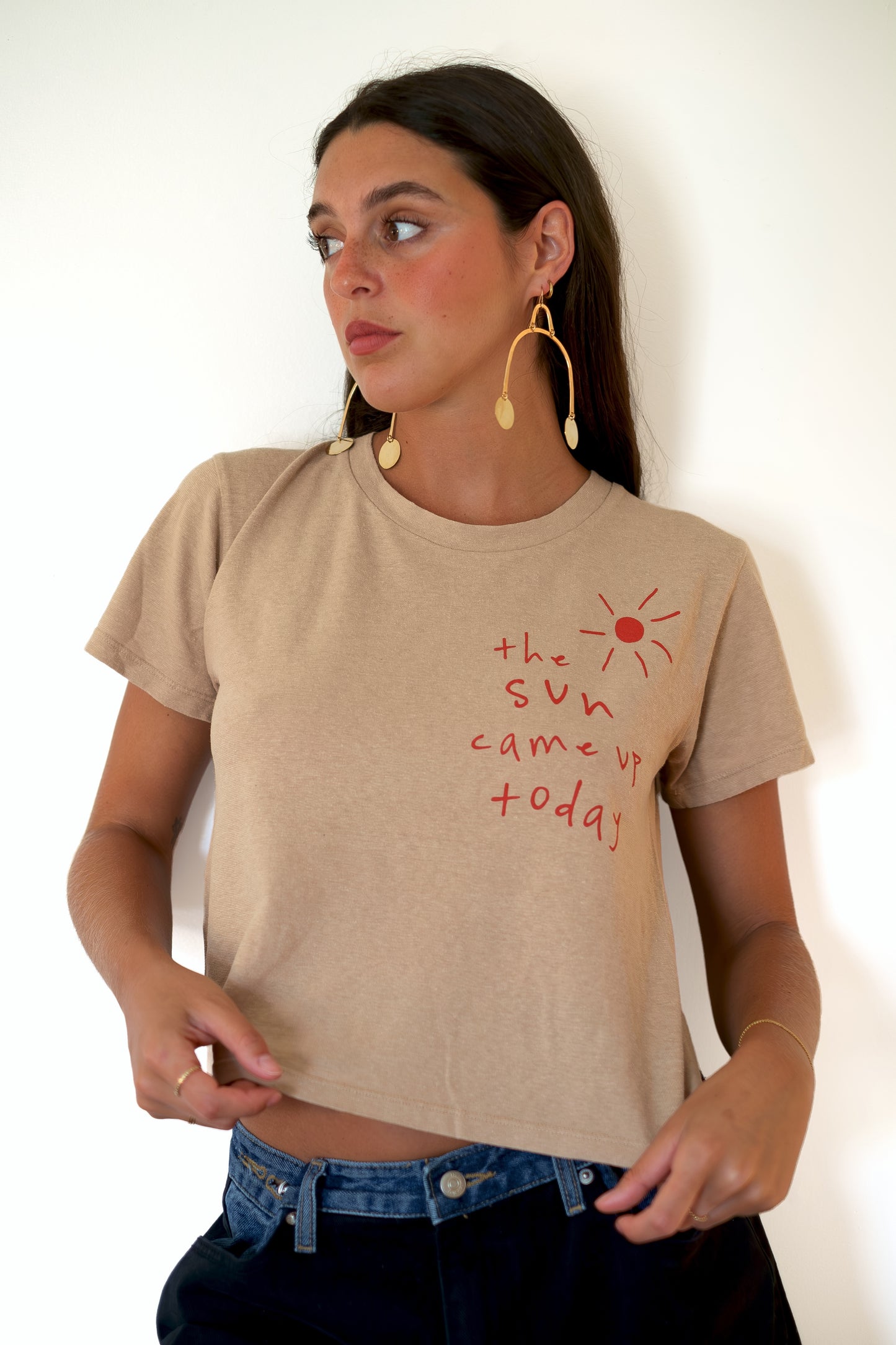 GOLDBUG The Sun Came Up Today Crop Tee - Oatmeal