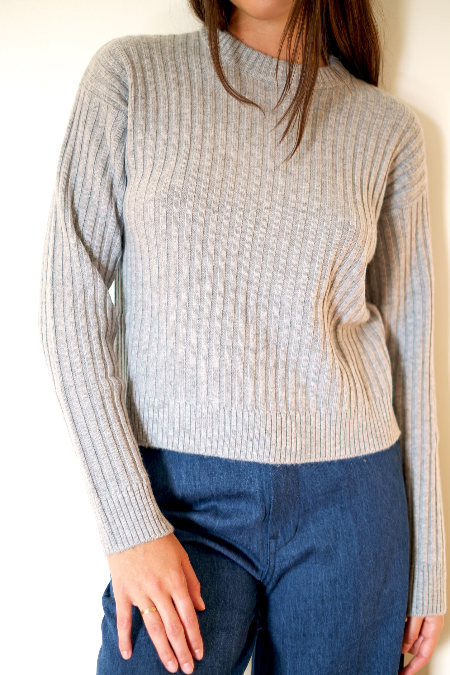 Crush Dolce Ribbed Crew Sweater - Gray