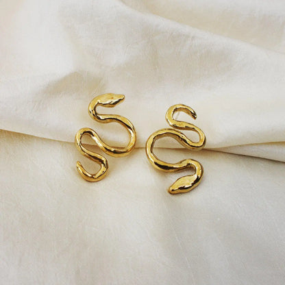 Dea Dia Serpent Kiss Earrings