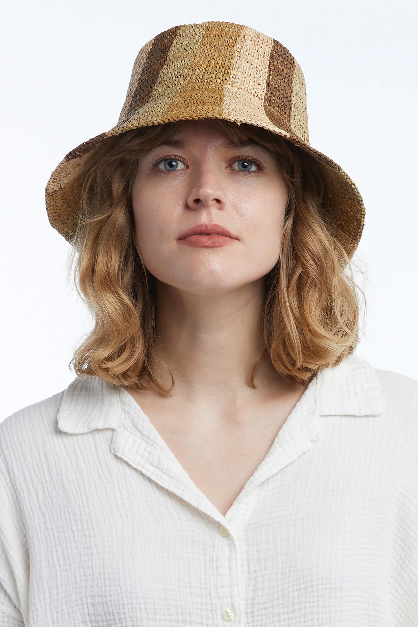 Wyeth - Bailey Raffia Bucket in Natural Camel Chocolate