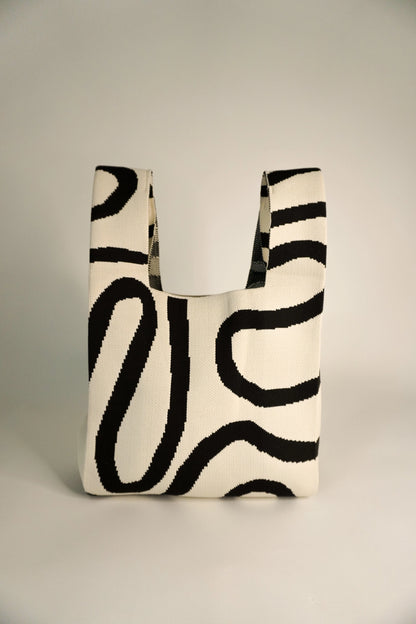 A Bag Concept - Meander Black Handbag