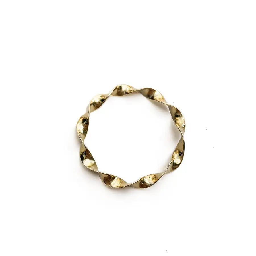 Dea Dia Thick Twisted Bangle