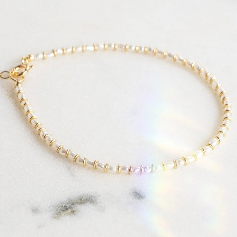 The Swellife Pearl Three Bracelet