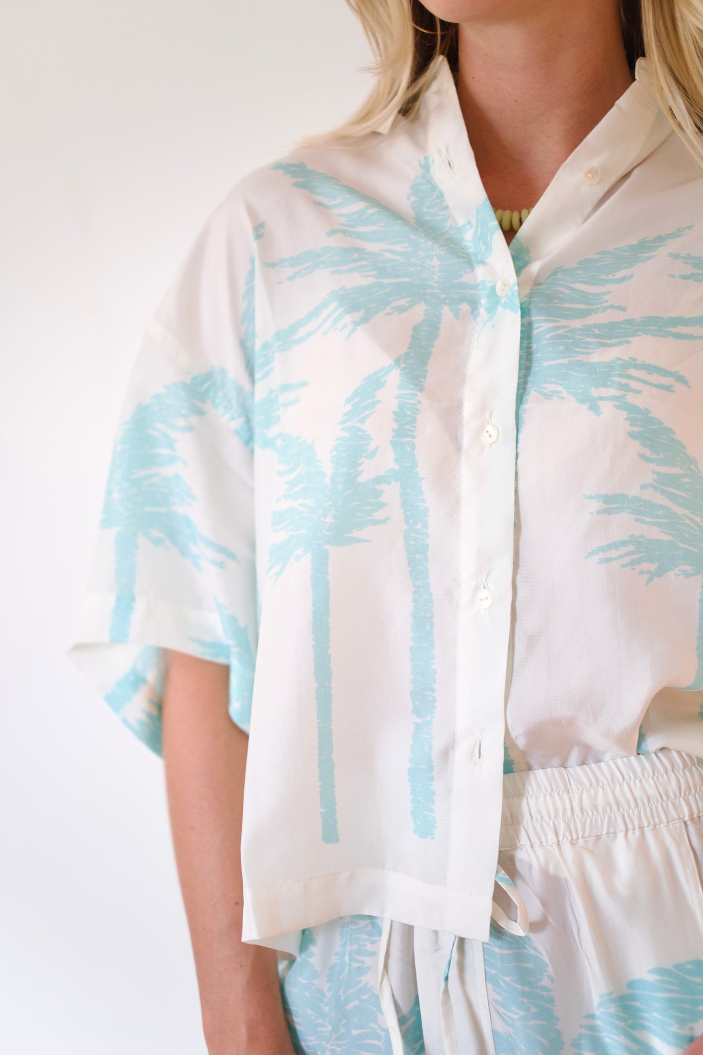 État D’été | Boxy PJ Blouse - Iced Aqua Palm / White Ground