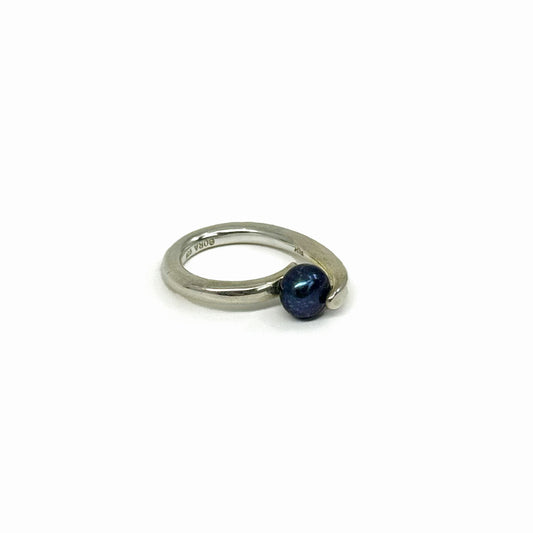 Bora Sterling Silver Ring with Black Pearl