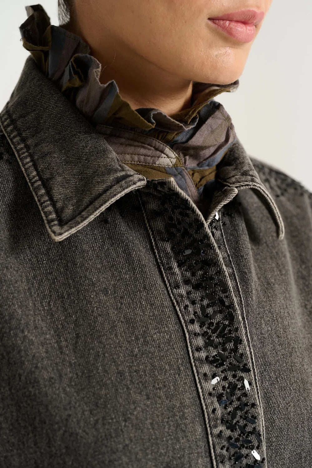 V de Vinster - Emile Short-Sleeved Jacket in Black Denim