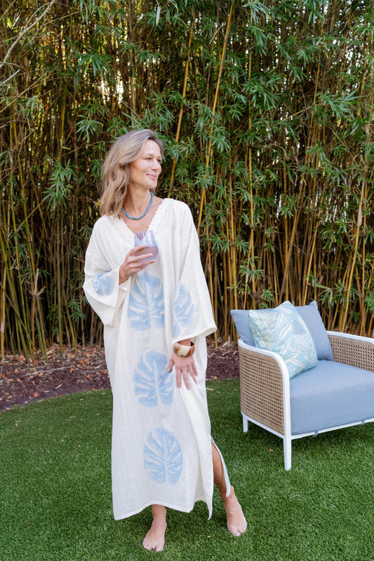 Frae Noelle Long - Blue Sky Leaf