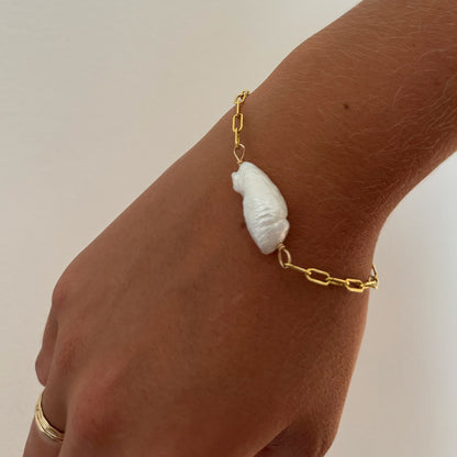 Oblong Pearl Bracelet