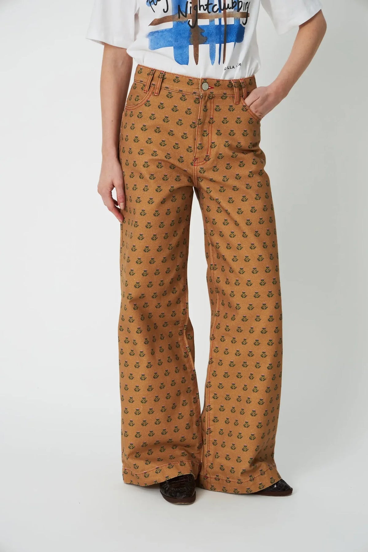 Stella Nova - Printed Canvas Pants in Simple Flowers