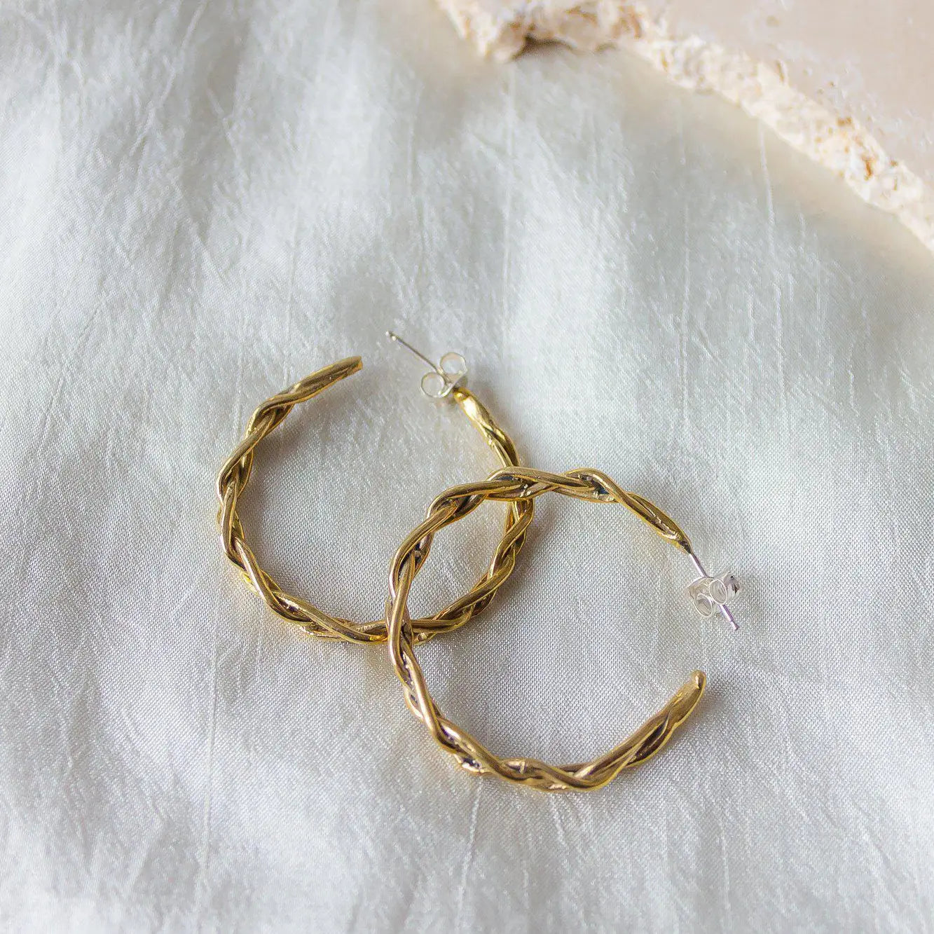 Dea Dia Braided Golden Hoops