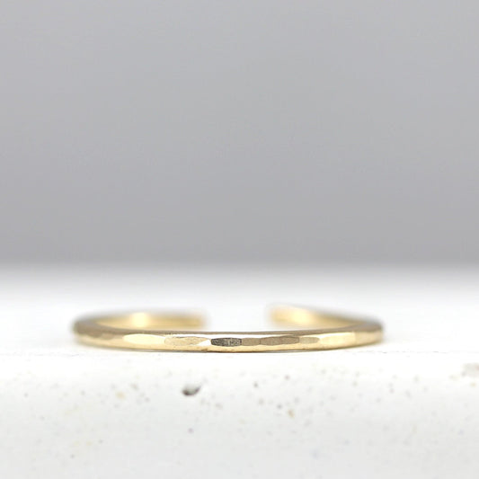 Sloane Jewelry Design Dainty Band Toe Ring
